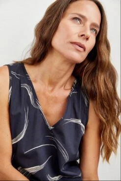 Mariposa Tank - Malaga Print - ReAmour -Deals Zesty Vex Store 0067 Mariposa Malaga 0036 web 61cae57d 6677 4a3a a556 48f039a2a900