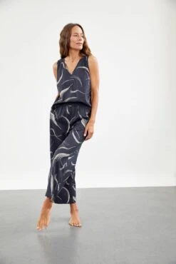 Mariposa Tank - Malaga Print - ReAmour -Deals Zesty Vex Store 0067 Mariposa Malaga 0120 web d525f455 0915 45df b663 35c4cee66b9f