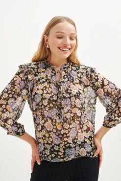Camila Nouveau Silk Blouse - Midi Floral Lavender -Deals Zesty Vex Store 0394 Camila Lavender Midi Floral 1918 web 840b6853 c7f8 4279 b91b 7ae278b25fb8