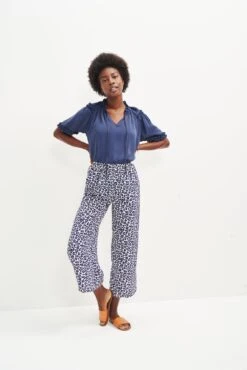 Zuri Cupro Blouse - Ocean -Deals Zesty Vex Store 0396 Zuri Ocean 0109 web 2daaf5dd 48cf 47b5 a48d c2fcb8c0251a