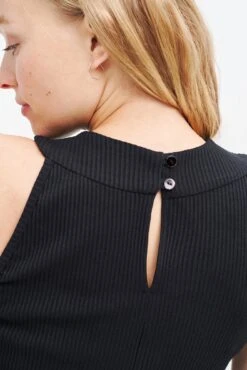 Leomie Paris Rib Tank - ReAmour -Deals Zesty Vex Store 0474 Leomie Black 0909 web 98e6ed05 f79f 42f2 897c 388cdd0172ff