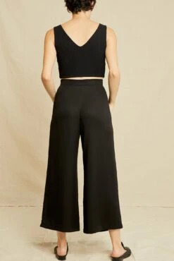 Rosa Paris Rib Tank - Black - ReAmour -Deals Zesty Vex Store 0516 Rosa Black 0704 web fdba43a7 8384 4f56 b020 f8b3f391f191