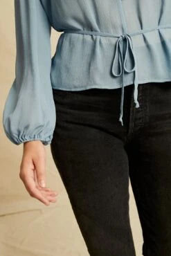 Yvonne Cupro Blouse 10 Yvonne Cupro Blouse -Deals Zesty Vex Store 0805 Yvonne Pool 2937 web