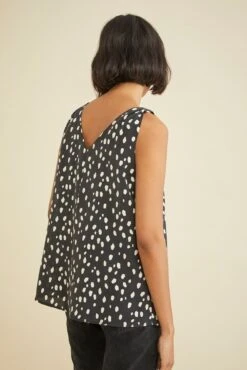 Ninette Washable Silk Tank - Pebble Dot Black - ReAmour -Deals Zesty Vex Store 9341 Ninette Black Pebble Dot 1974 web 15a5d03d edcf 41ca 919e 53b408a85f5b